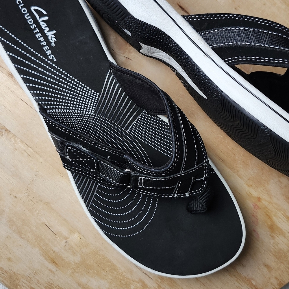 Clarks Cloudsteppers Black Sandals